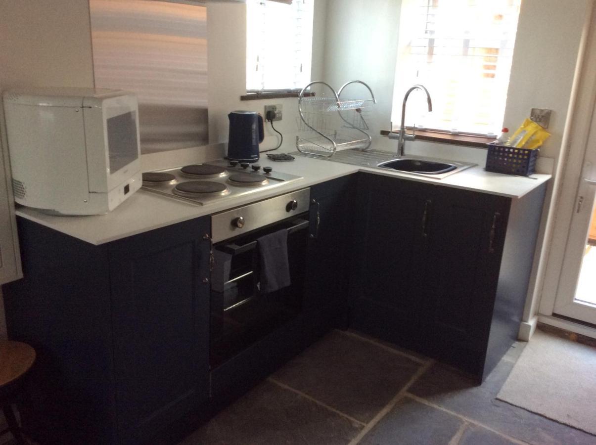 Tremeer Cottage Upper Beeding エクステリア 写真
